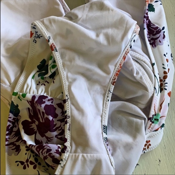 Cupshe Floral One Piece NWOT - Picture 12 of 12
